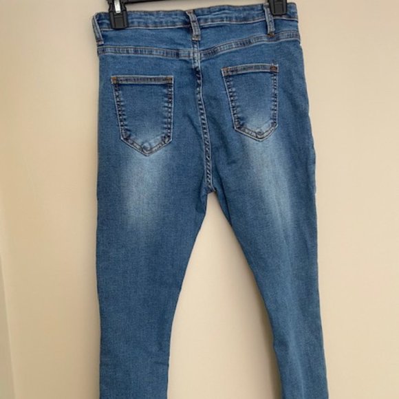 Denim Embroidered Jeans - Picture 3 of 4